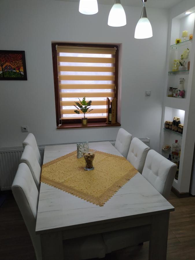 Vila Zubor Crni Vrh ภายนอก รูปภาพ