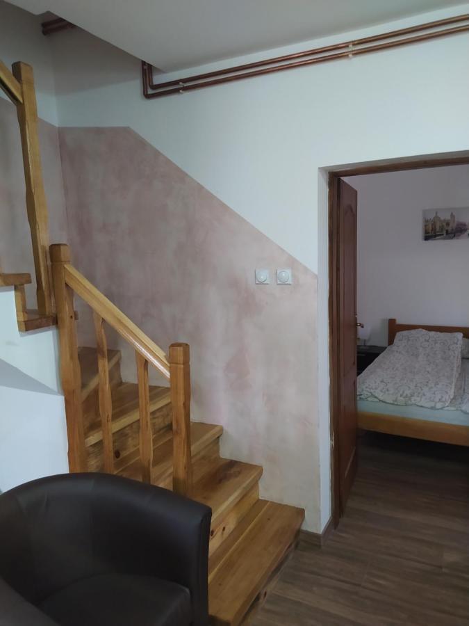 Vila Zubor Crni Vrh ภายนอก รูปภาพ