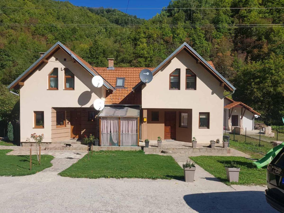 Vila Zubor Crni Vrh ภายนอก รูปภาพ